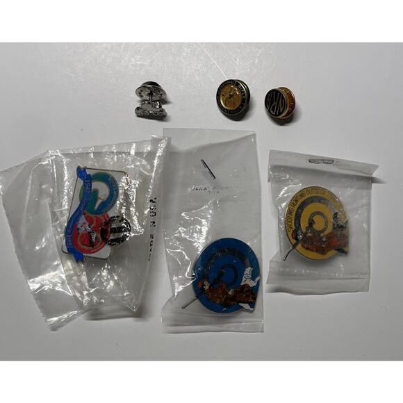 Lot Of Pins Shooting Hunting Sports Trade SHOT Show NRA DU Lapel Pin Badge 1990s - Picture 1 of 6